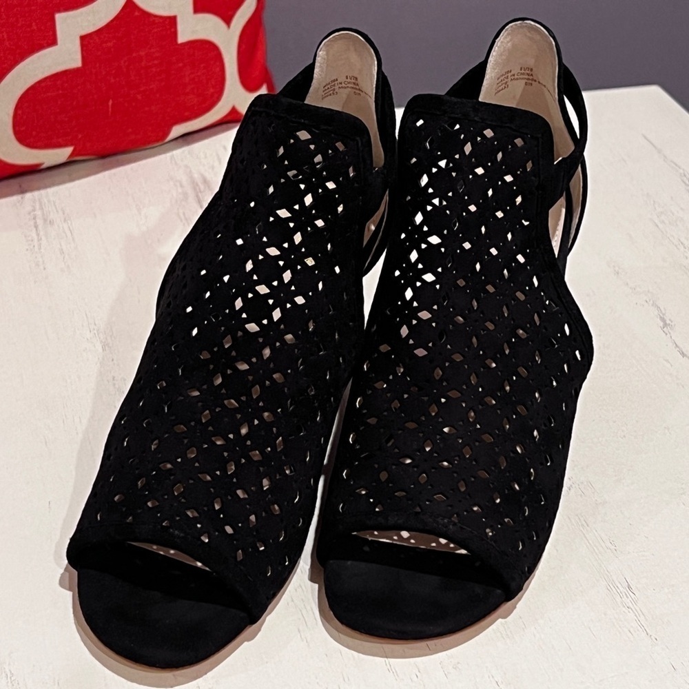 Cole Haan - Grand Edie Black Wedge Sandals with Open Toe & Cutout Design - NWOT